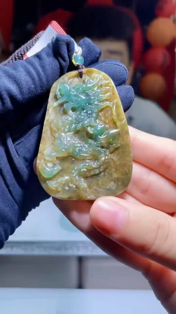 【闪购商品】翡翠吊坠(不含链)未镶嵌Q23