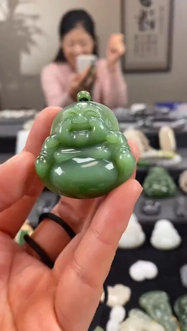 颈饰未镶嵌和田玉精品佛公