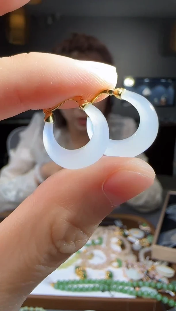 和田玉银S925镶嵌耳饰1