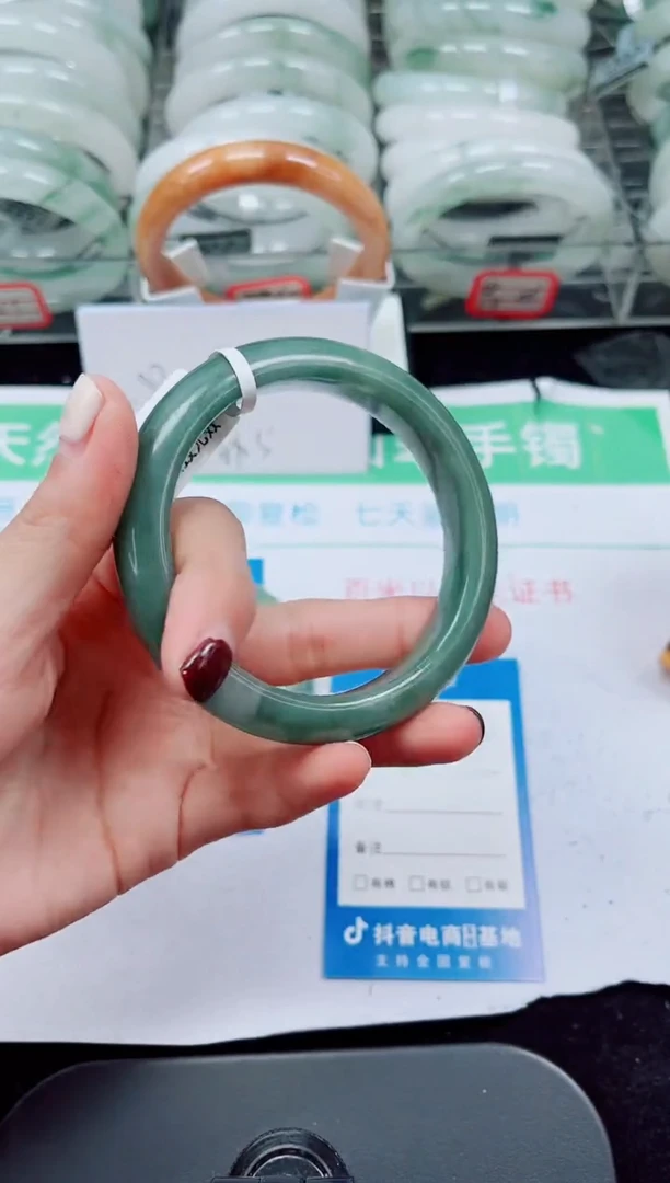 未镶嵌手镯石英质玉78-58/59