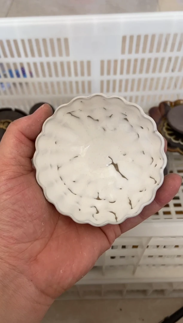 无运费险有瑕疵的摄影的产品有使用过的痕迹有点脏介意勿拍