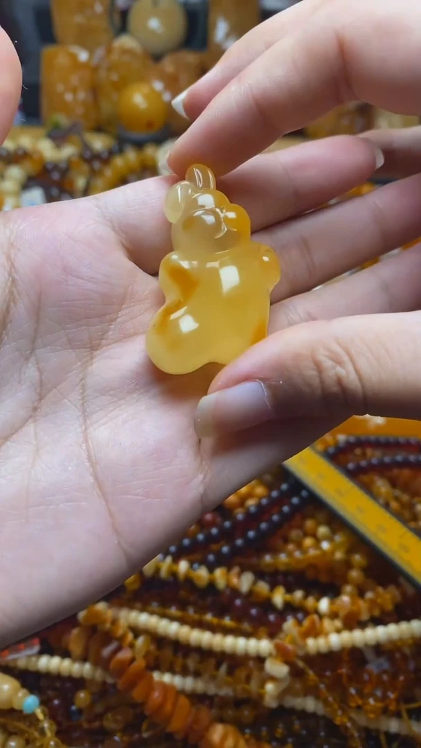 未镶嵌琥珀珠宝奇石蜜蜡