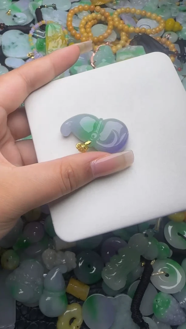 翡翠未镶嵌颈饰天然缅甸翡翠吊坠