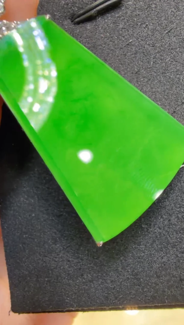 吊坠(不含链)18K金镶嵌翡翠多样性团购发一件