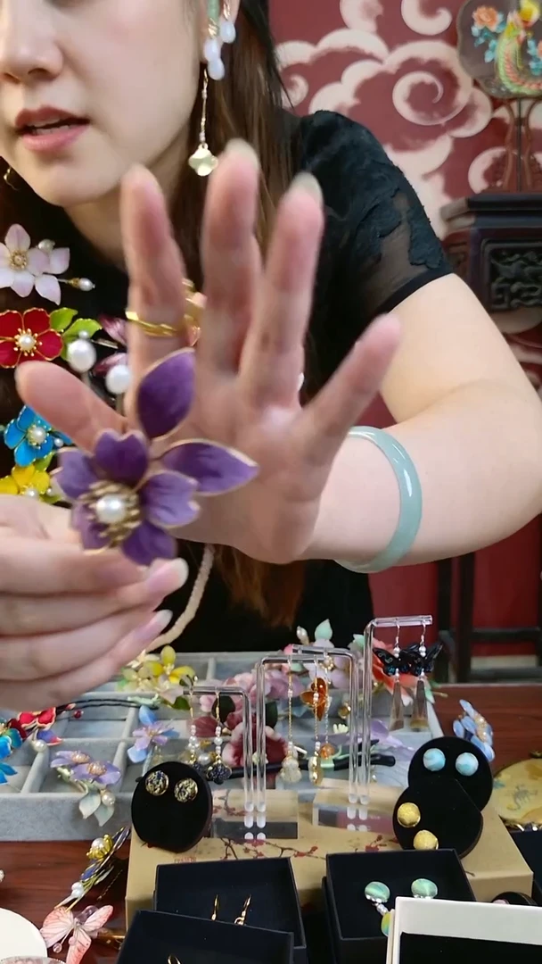 刺绣纯手工非遗绒花