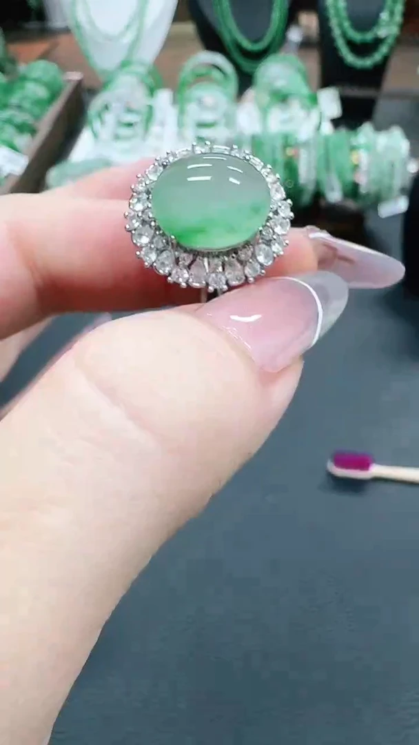 未镶嵌1石英质玉（非洲翠）/0852