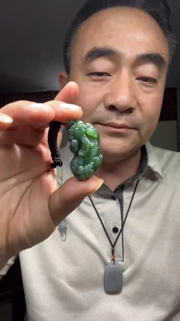 颈饰未镶嵌和田玉·