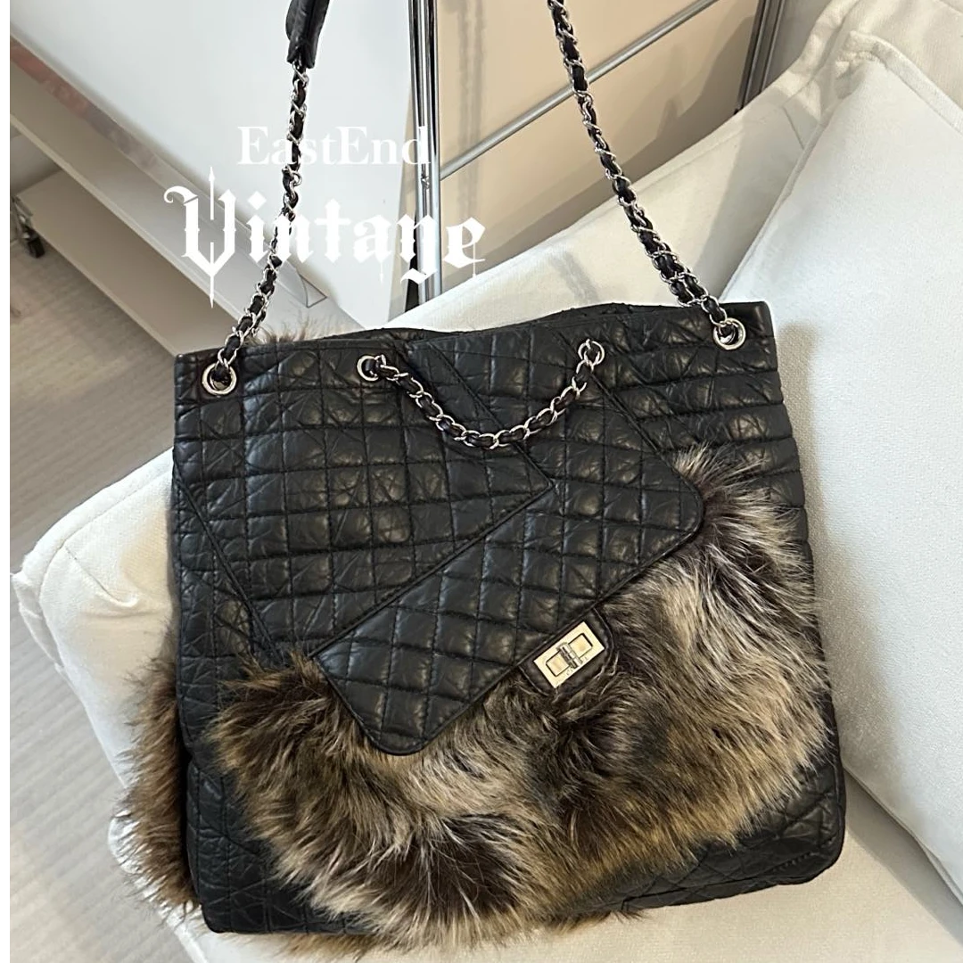 95新 Chanel/香奈儿 東区-黑银皮草2.55单肩包/44749