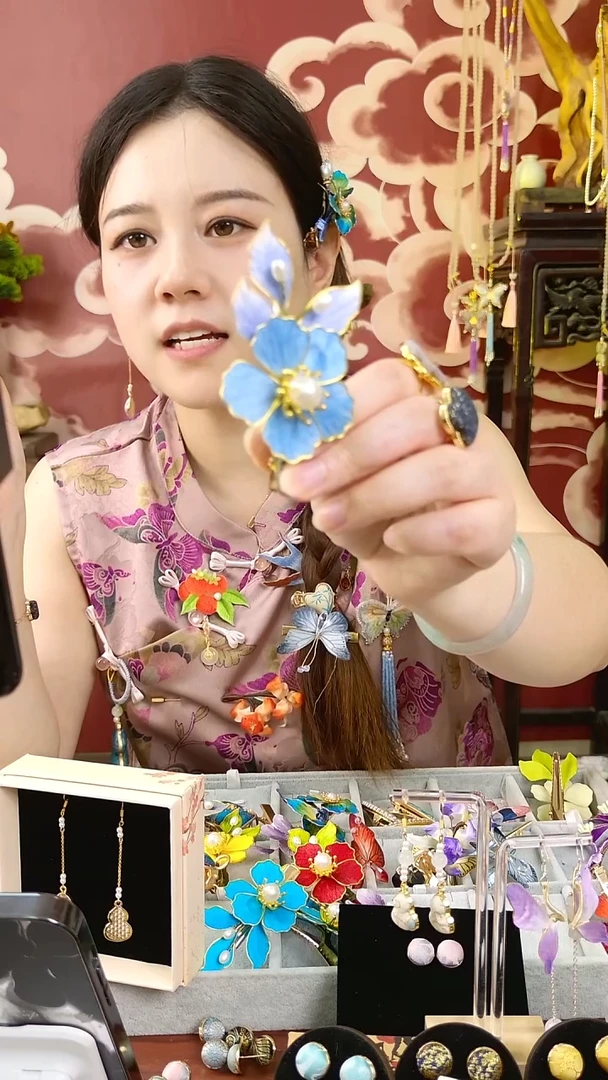 刺绣宋锦耳钉002
