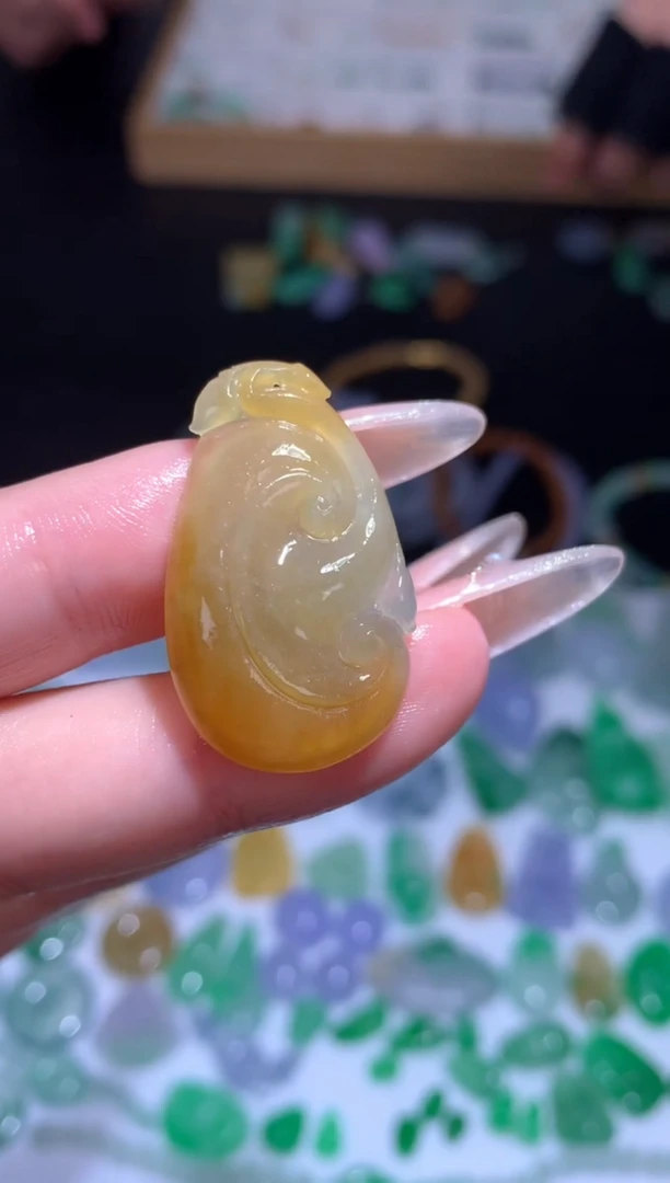 未镶嵌定制翡翠如意