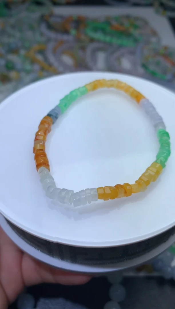 未镶嵌定制翡翠毛货