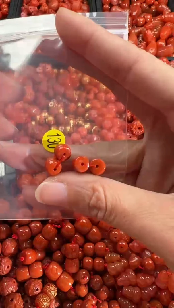 【闪购商品】南红玛瑙颈饰未镶嵌1