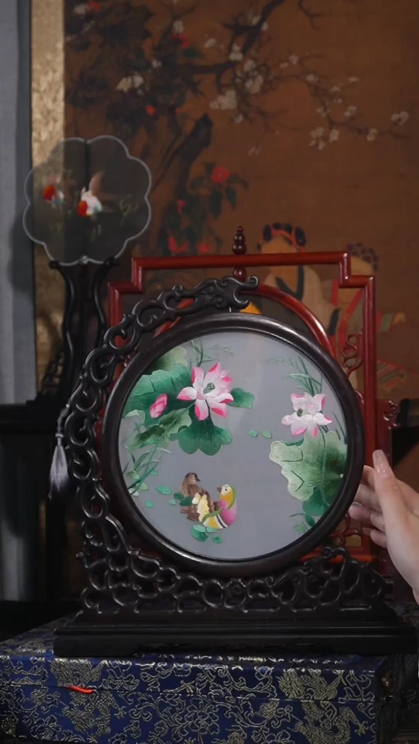 刺绣摆件摆台-绣花非遗