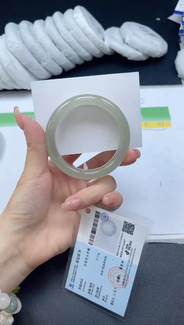 未镶嵌手镯石英质玉034-5152