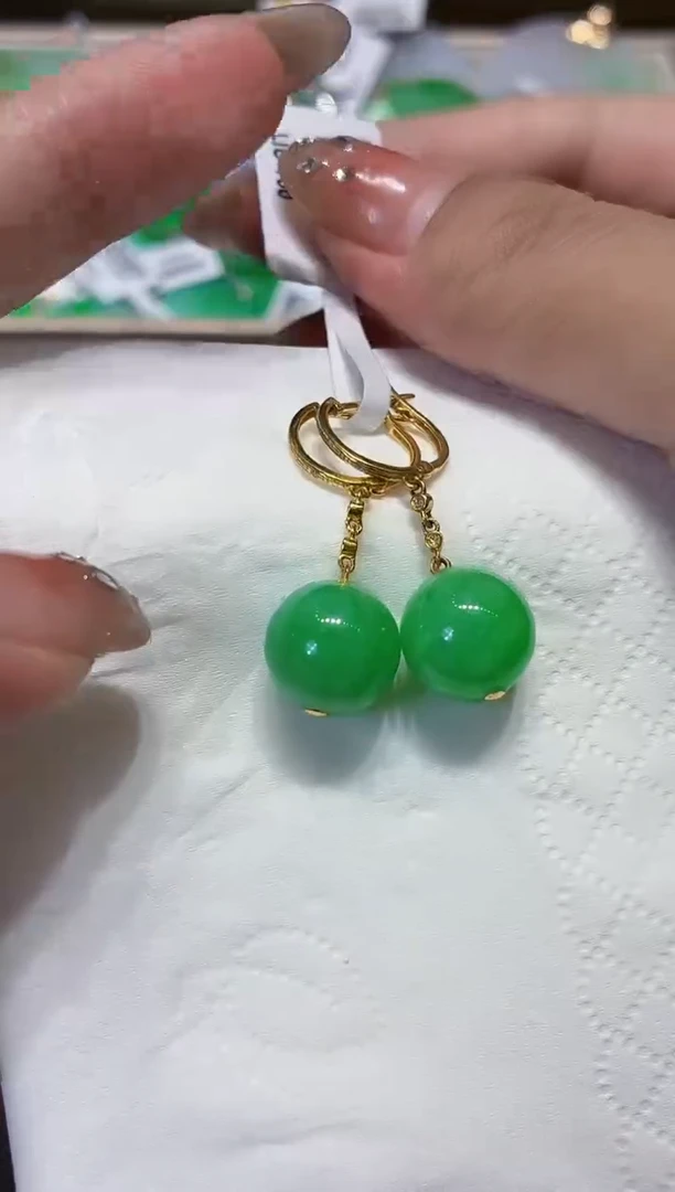 18K金镶嵌翡翠耳饰天然A货翡翠