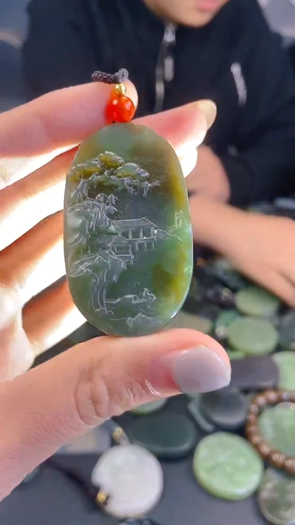 颈饰未镶嵌和田玉1