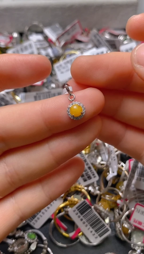 银S925镶嵌戒指翡翠百内无证书