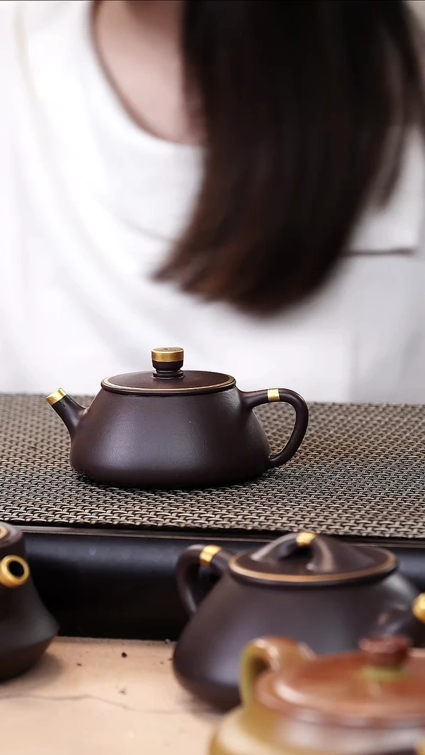 茶壶紫砂四号井茄皮紫泥描金平盖石瓢120cc