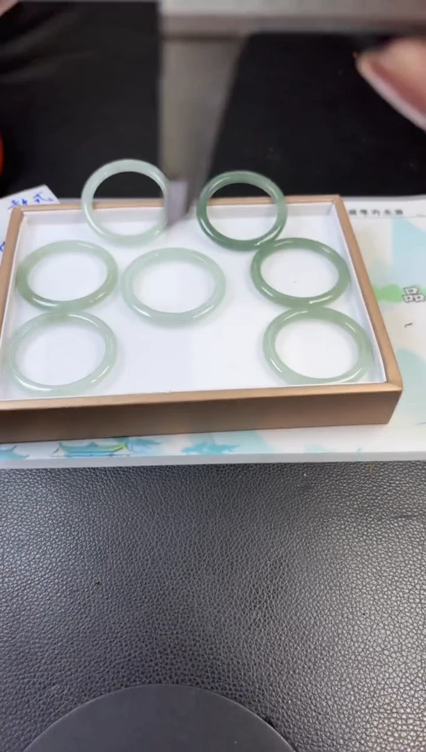 未镶嵌挂件翡翠多样性发一件R703096