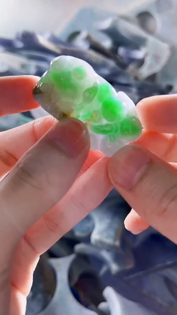 翡翠裸石缅甸翡翠A货文2284
