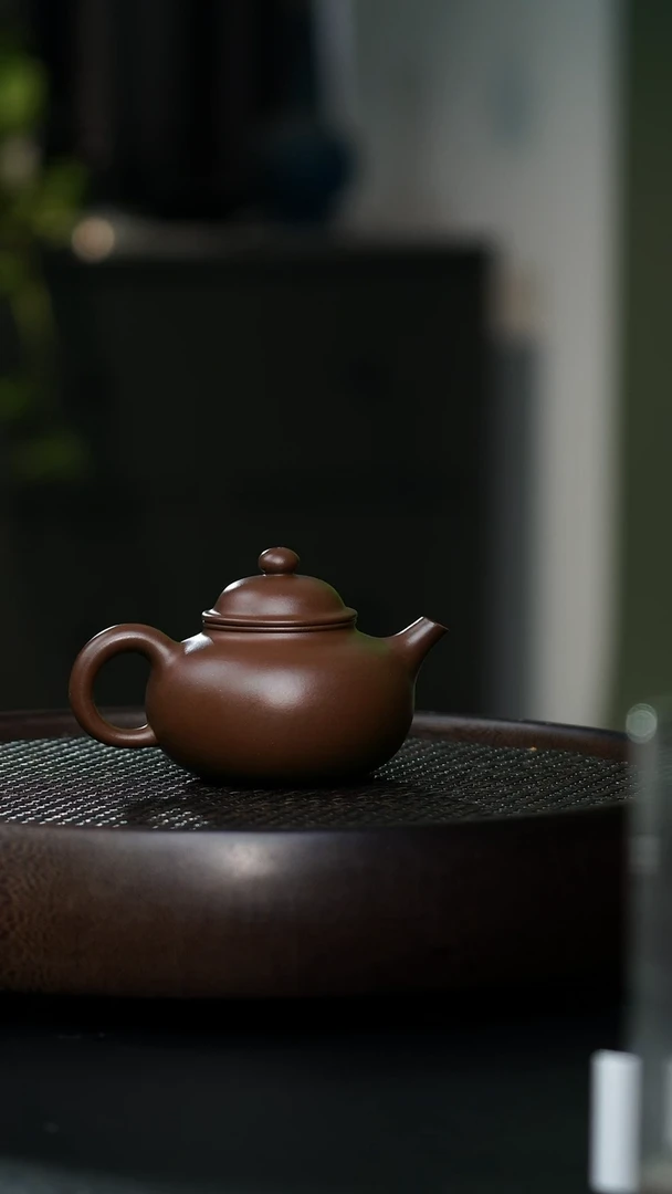 雯****yLR-0033容天-文革紫泥-180cc