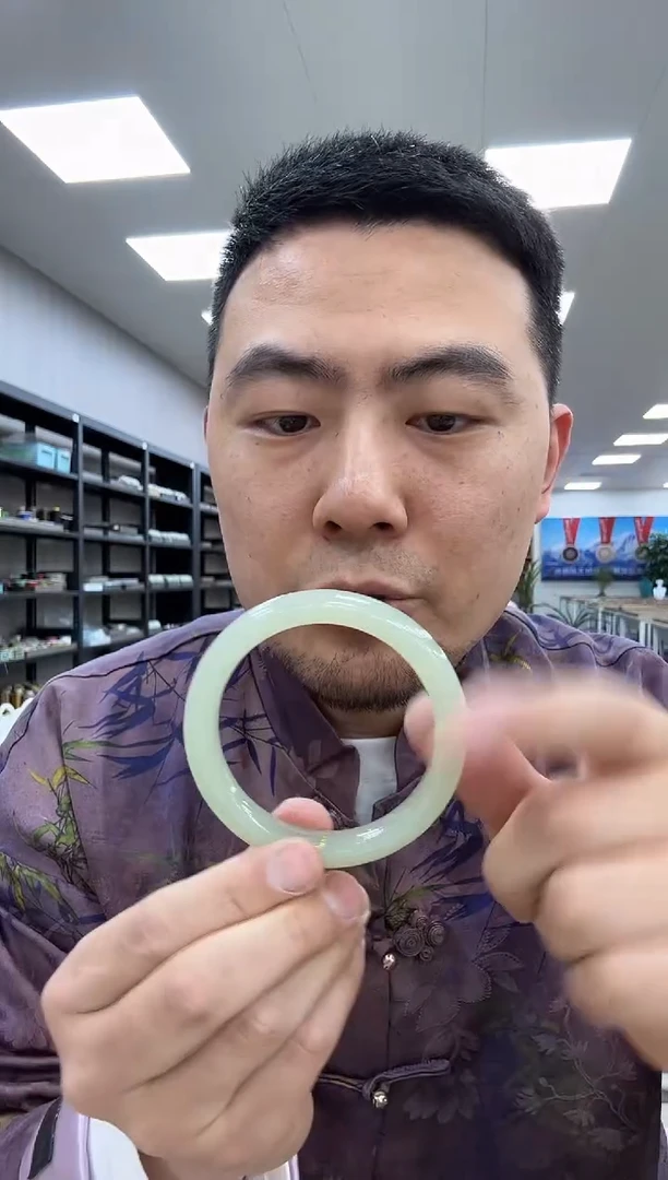 【闪购商品】和田玉手镯未镶嵌61-62  120