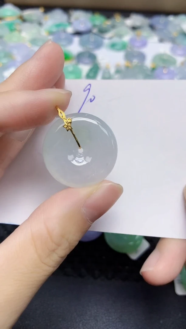 颈饰18K金镶嵌翡翠天然缅甸翡翠A货翡翠百元以上9元证书费自理