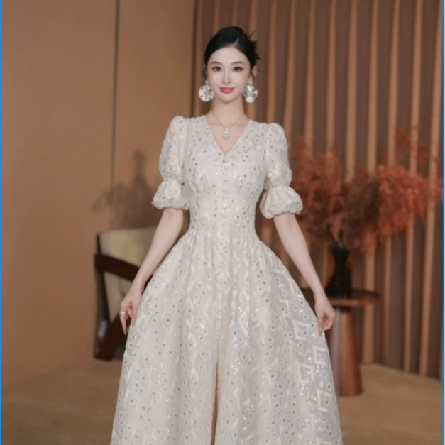 东东定制【冰雪奇缘】25年夏装重工米白色时尚轻奢显瘦百搭连衣裙