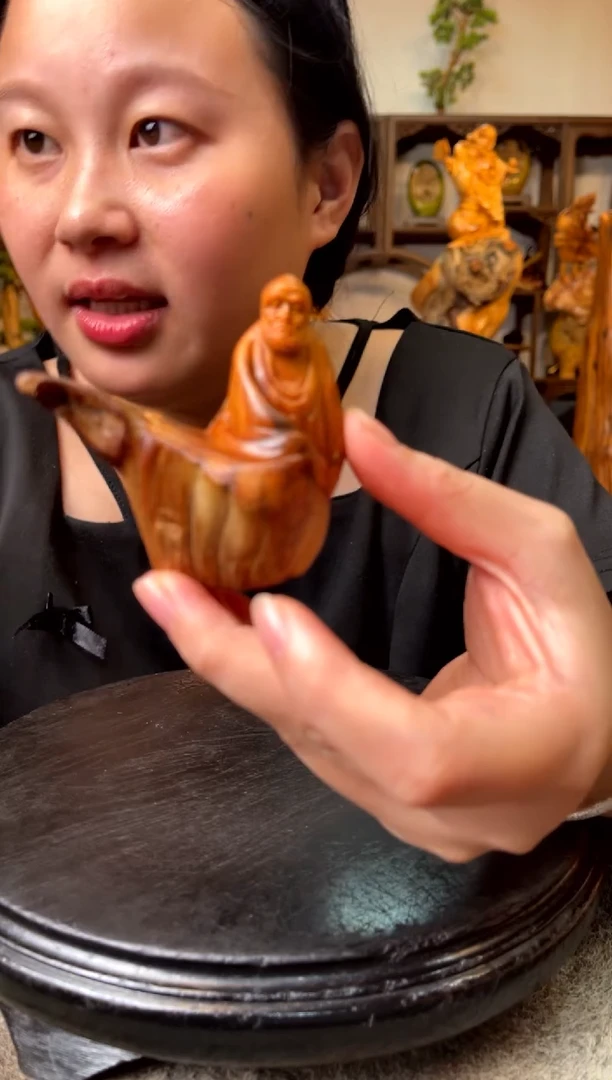 柏木（崖柏）56285986259268596289562