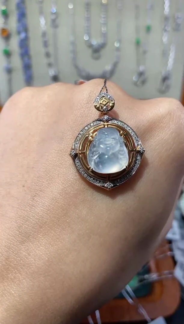 【闪购商品】翡翠颈饰18K金镶嵌吊坠