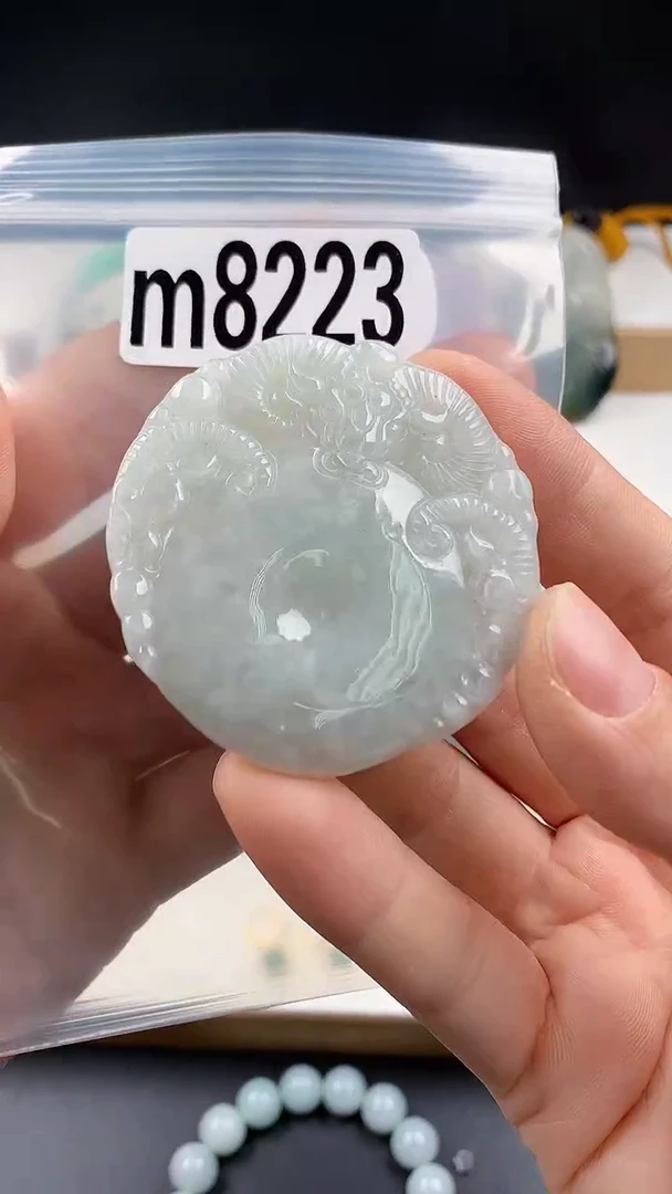 颈饰未镶嵌翡翠天然翡翠吊坠挂件