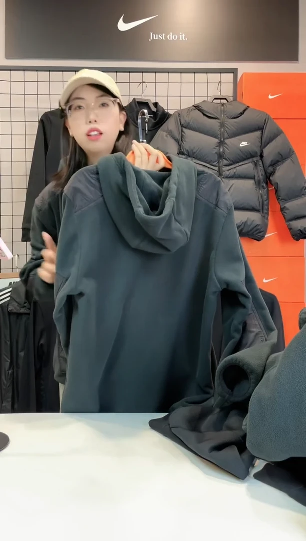 4883 黑色摇粒绒XXL码170-190斤 不退换