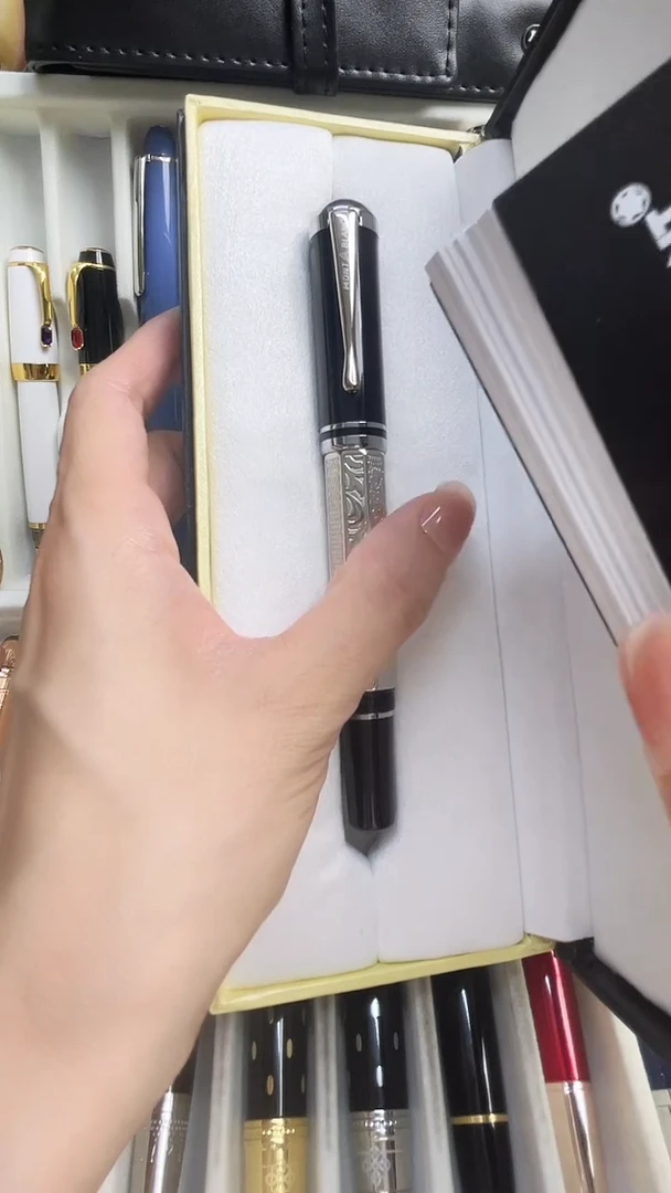 瓷片SKJDFLKJFLEKOWIERKEF