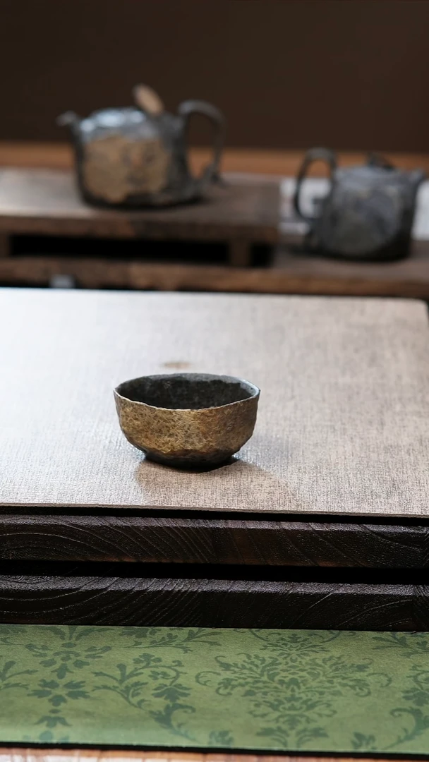中式归玉堂冰碛岩重工雕刻原皮随形杯