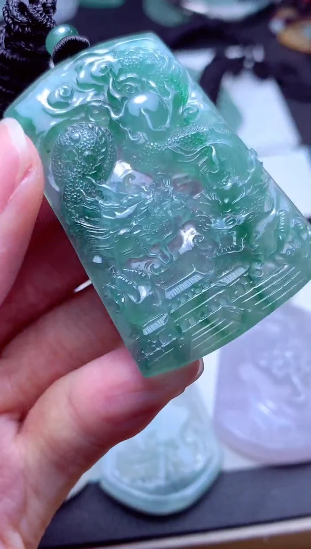颈饰未镶嵌翡翠天然A货翡翠