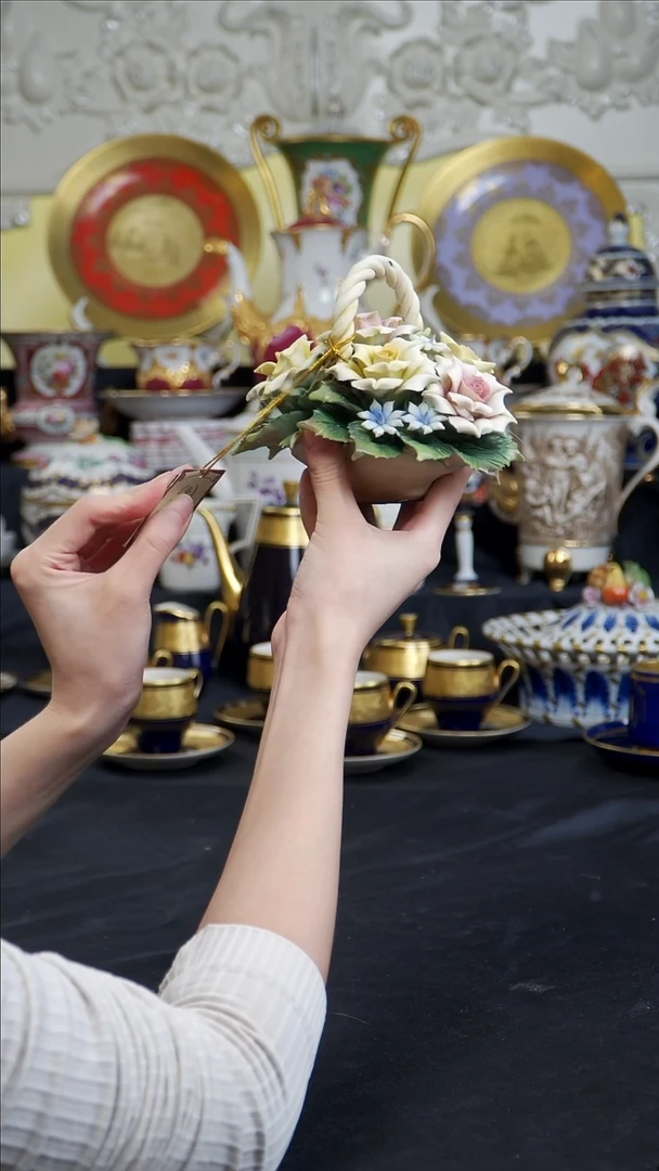 骨瓷婷婷中古器物如图所示58