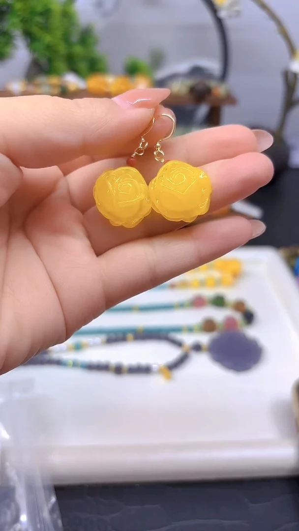 蜜蜡14K金镶嵌耳饰E480