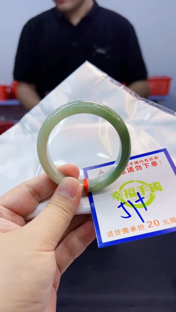 翡翠手镯未镶嵌天然缅甸翡翠A货！A货！A货！A货！A货！