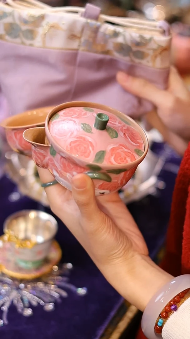 【闪购商品】摆件山怂阿卿直播间@@sjy+包包