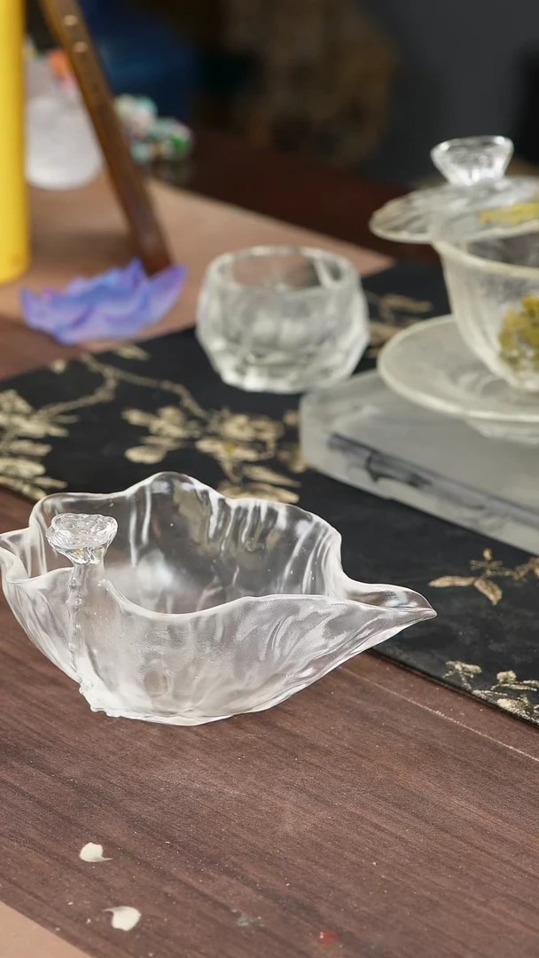 手工艺品琉璃王古法琉璃白色通透荷花公道