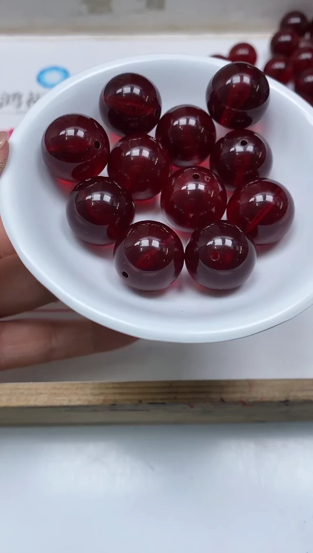 未镶嵌血珀裸石M117 血 珀18mm2个9.9元