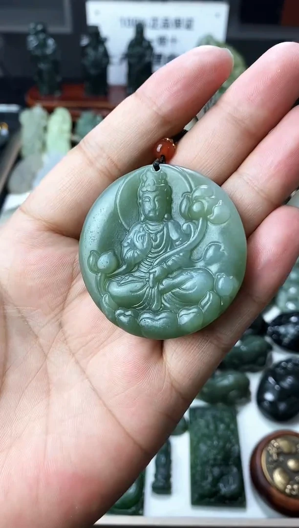 颈饰未镶嵌和田玉1