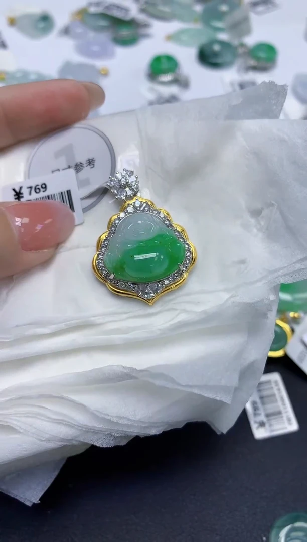 颈饰未镶嵌翡翠天然缅甸翡翠A货多样性发一件