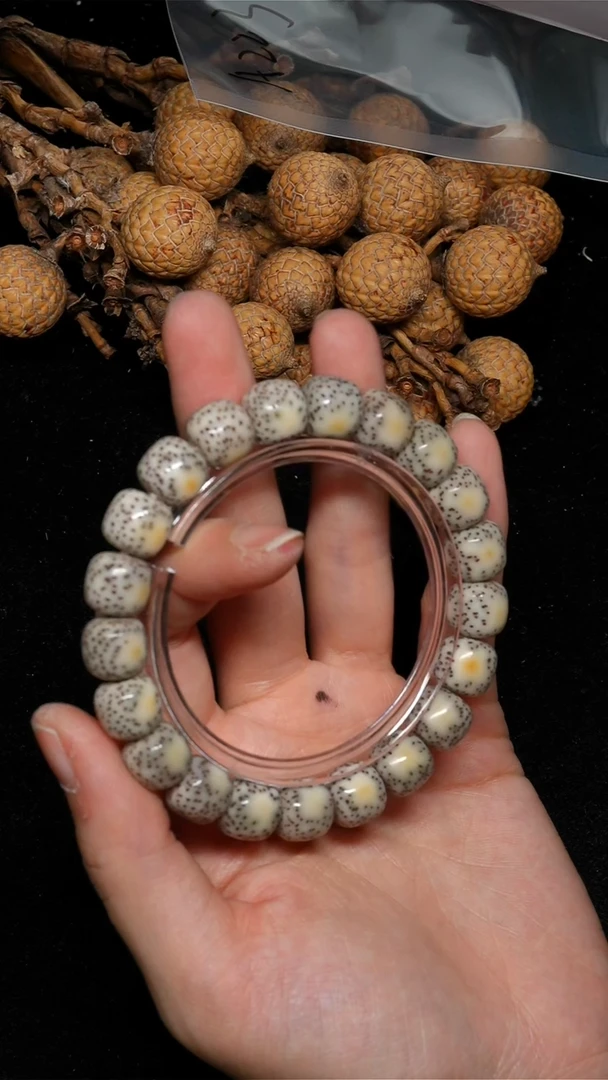 手串星月菩提11*10半面大留白-A028-2