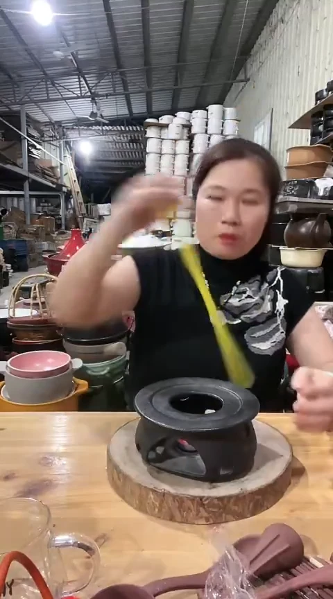 瑕疵黑色酒精炉一个