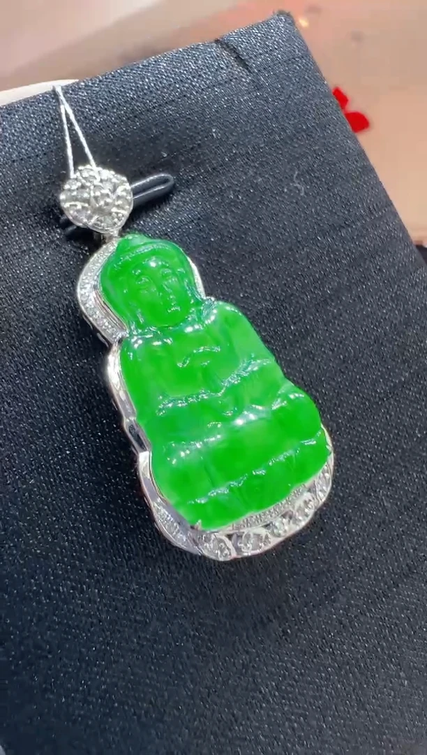 【闪购商品】翡翠吊坠(不含链)18K金镶嵌