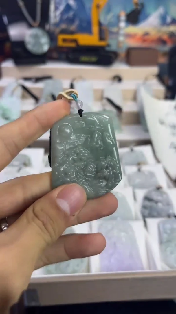 颈饰未镶嵌翡翠/8/31  167