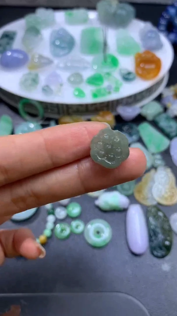 【闪购商品】定制翡翠未镶嵌翡翠