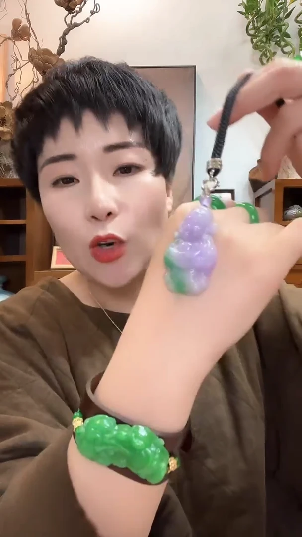 吊坠(赠链)未镶嵌翡翠多样性发货696