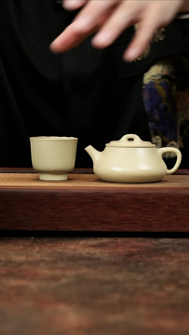 【闪购商品】紫砂茶壶梨皮本绿宜瓢